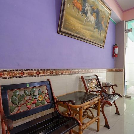 Oyo 1495 Hotel Lendosis Palembang Ngoại thất bức ảnh