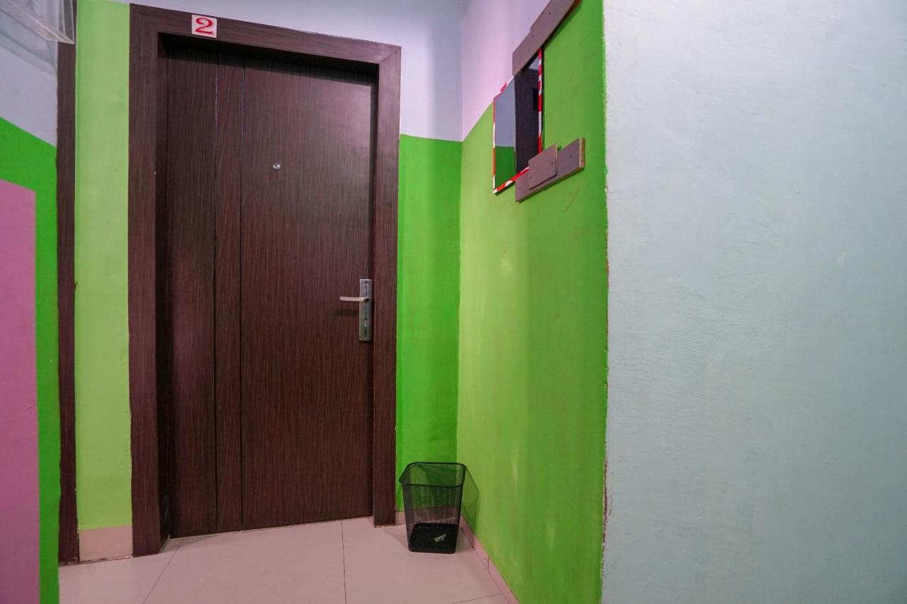 Oyo 1495 Hotel Lendosis Palembang Ngoại thất bức ảnh