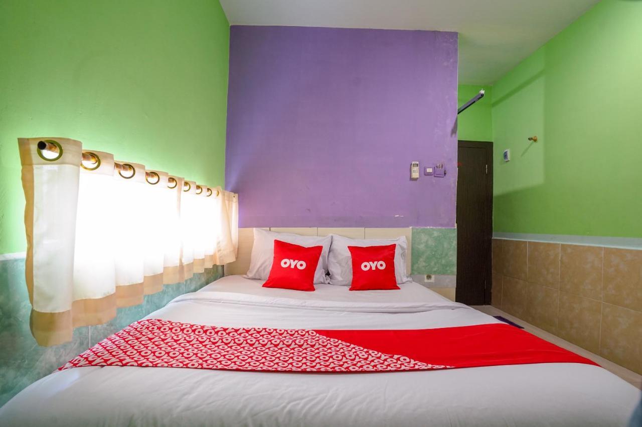 Oyo 1495 Hotel Lendosis Palembang Ngoại thất bức ảnh